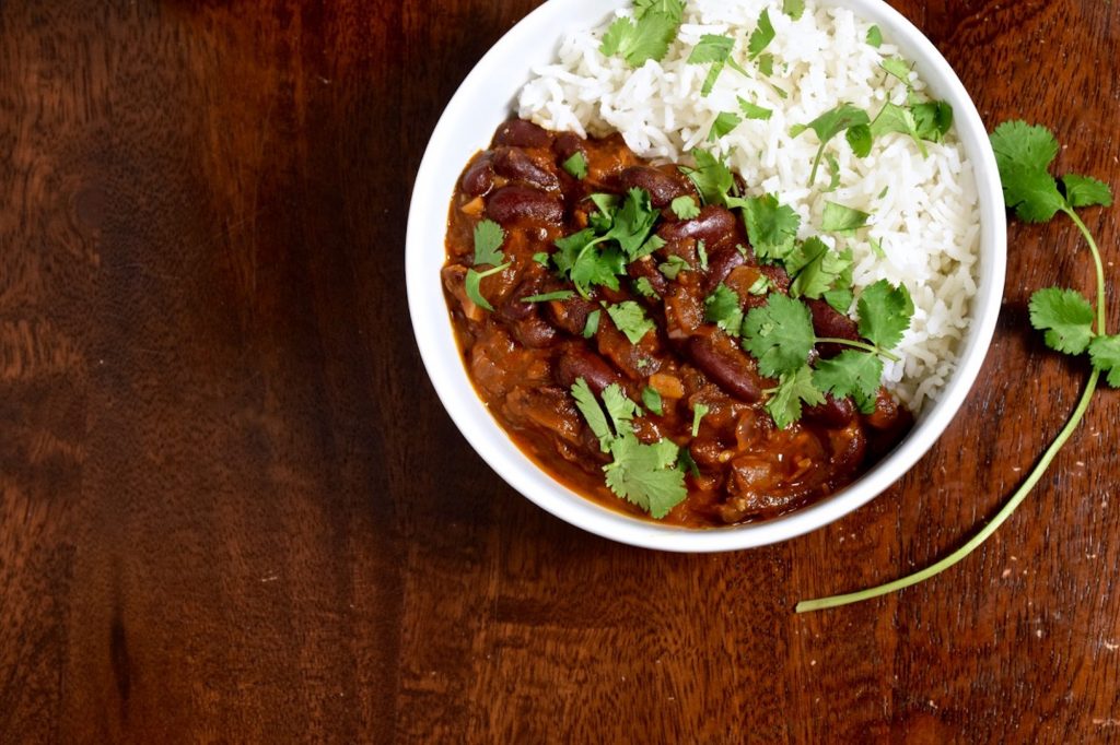 Afghan Kidney Bean Curry (Lubya) • The Curious Chickpea